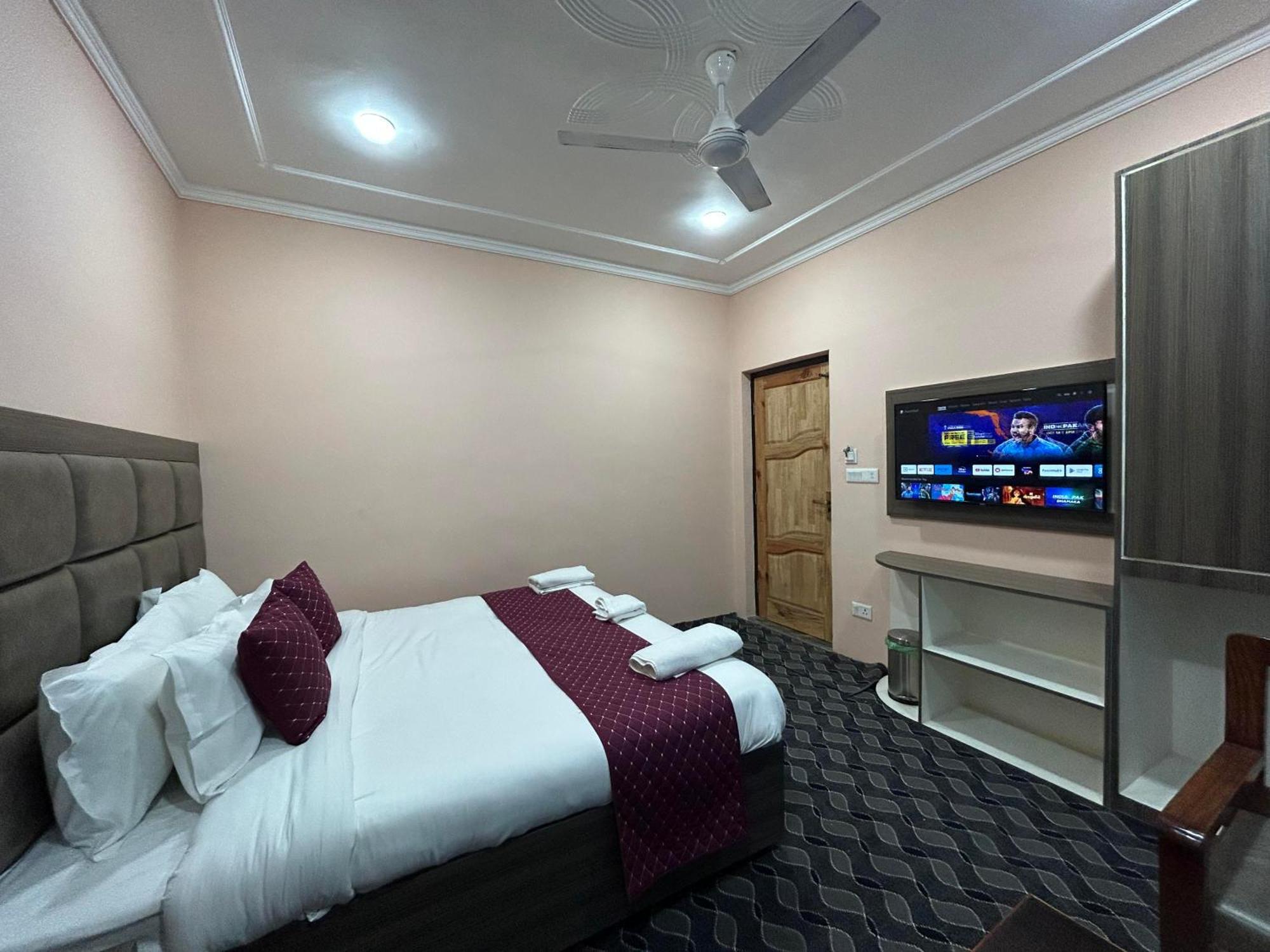 Fair Mount, Airport Road, Humhama Srinagar Srīnagar Quarto foto